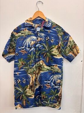 Go Hawaii Men’s Casual Button Up Blue Tropical Print Hawaiian Shirt Medium